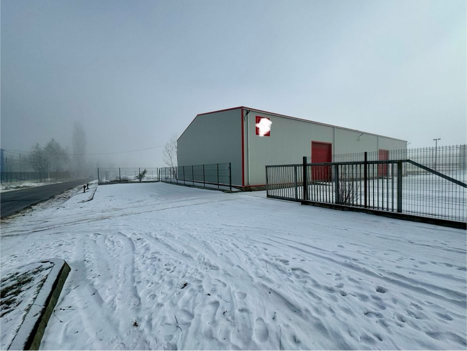 De inchiriat 670mp hala si birouri