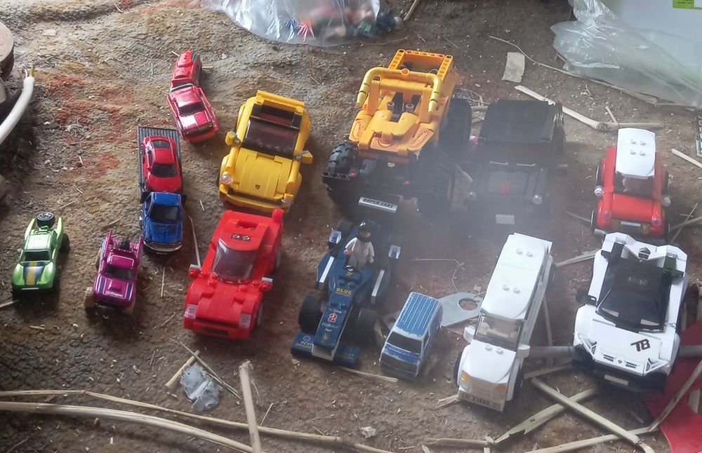 Продам Лего машинки