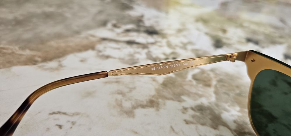 Vând ochelari de soare Ray-Ban  (RayBan)