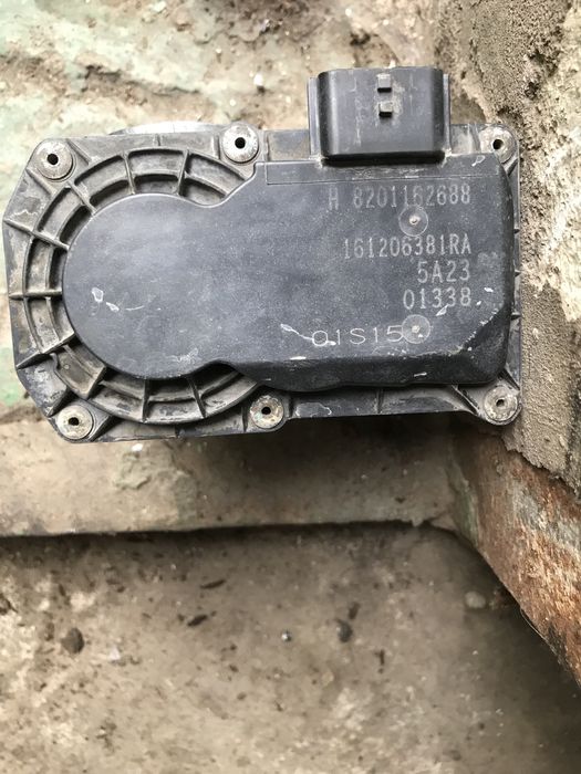 Дросельная заслонка