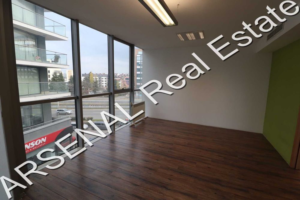 Офис, Манастирски Ливади