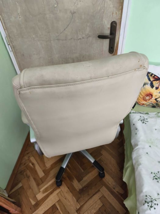 Кожен Геймърски офис стол бял