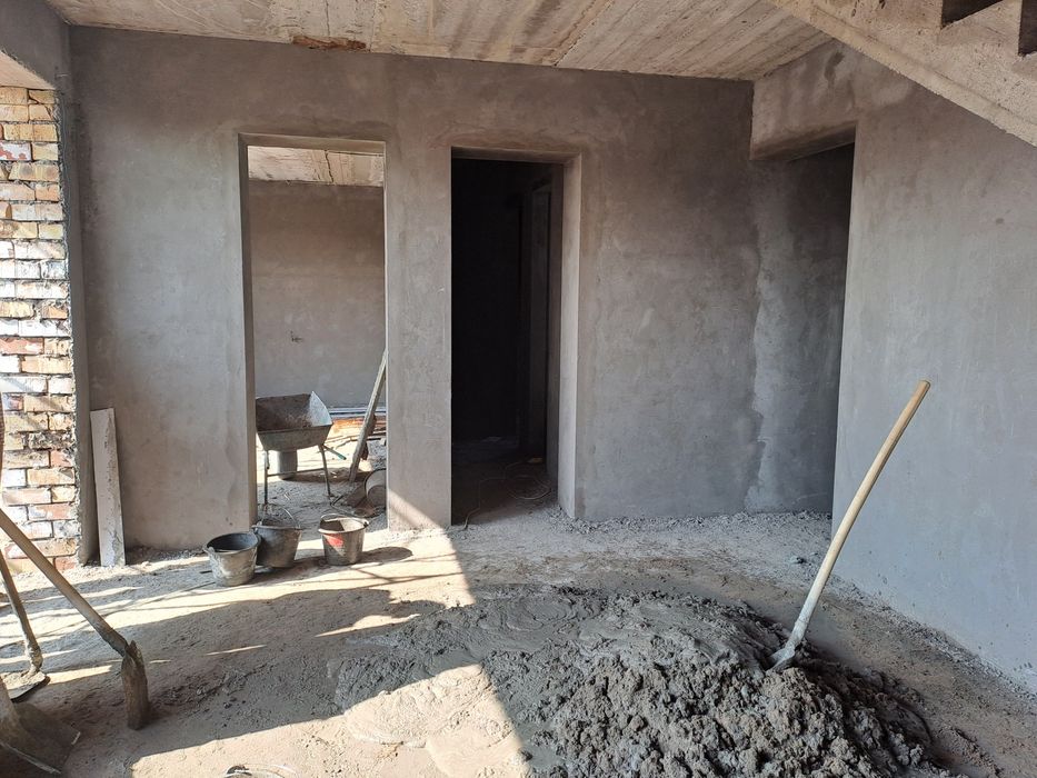 Кибрайский р-н!Про-ся 3-соток евродом каробка 7-комнат+подвал имеется