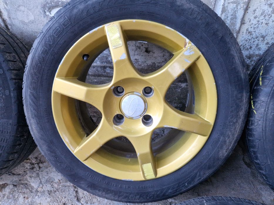 4 Roți 195/60  R15 Ford Focus 1 Aliaj + 1 Tablă