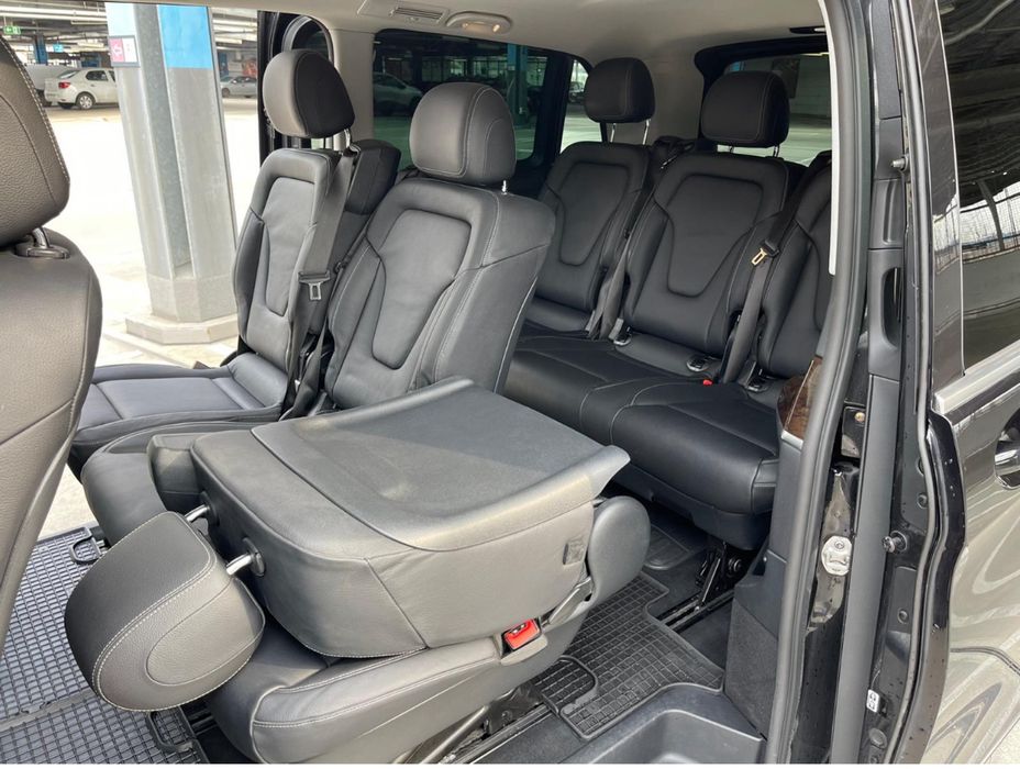 Inchiriez microbuz Mercedes V-Class LONG individual V250 - Rent a car