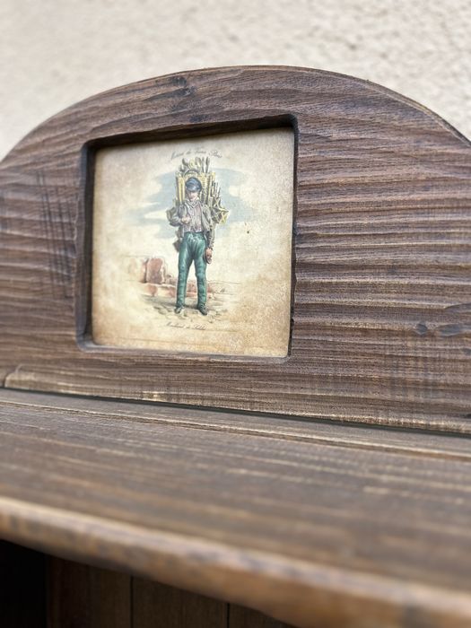 Масивен дървен кухненски шкаф от дъб