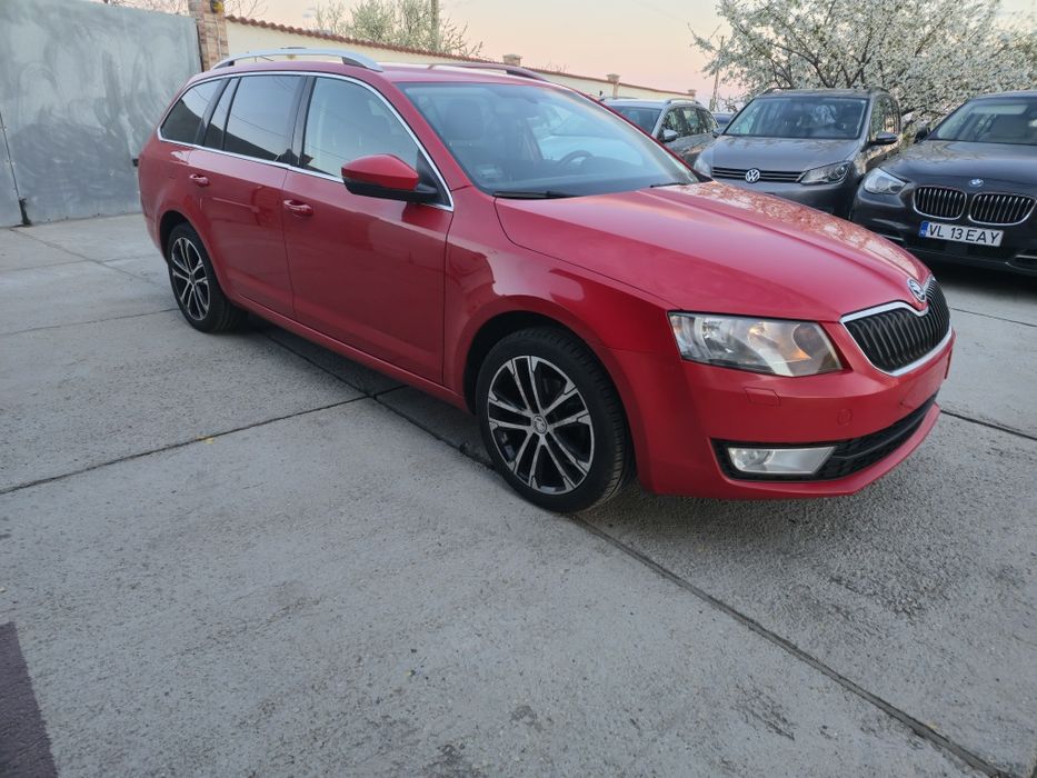 Skoda Octavia Corrida Red 2.0 TDI 150CP DSG 2015/04 237.000 km