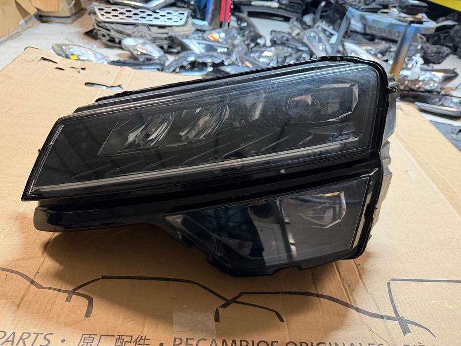 Far stanga Skoda Karoq Full Led Complet + Droser 17/18/19/20/21/22