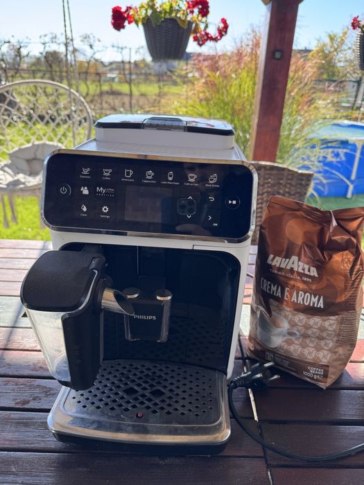 Aparat de cafea Philips EP4343 LatteGo