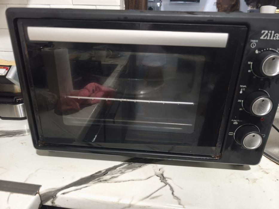 Cuptor electric Zilan ZLN8887 Negru, capacitate 35 litri, temperatura reglabila, putere 1800W