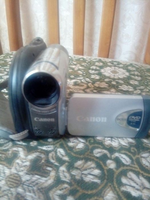 Продам видекамеру Саnon