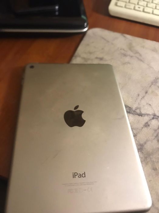 Айпад 4 мини и 2 Айпада мини 1