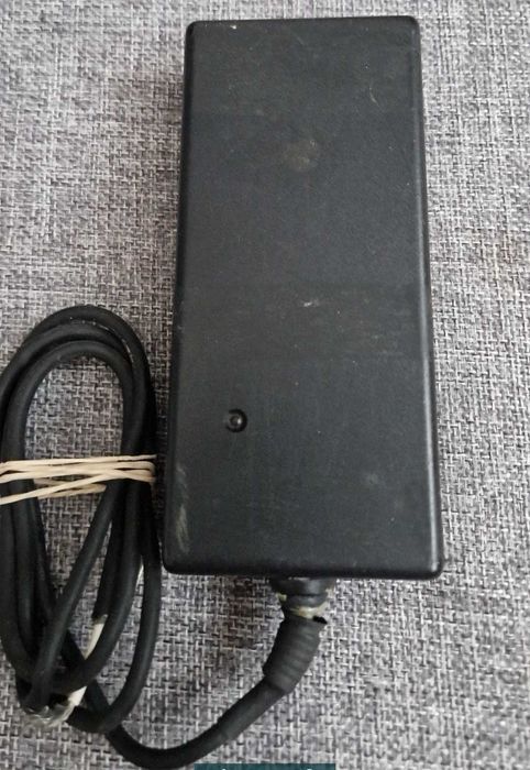 Incarcatoare laptop Lenovo HP/Fujitsusiemens/DELL/Acer