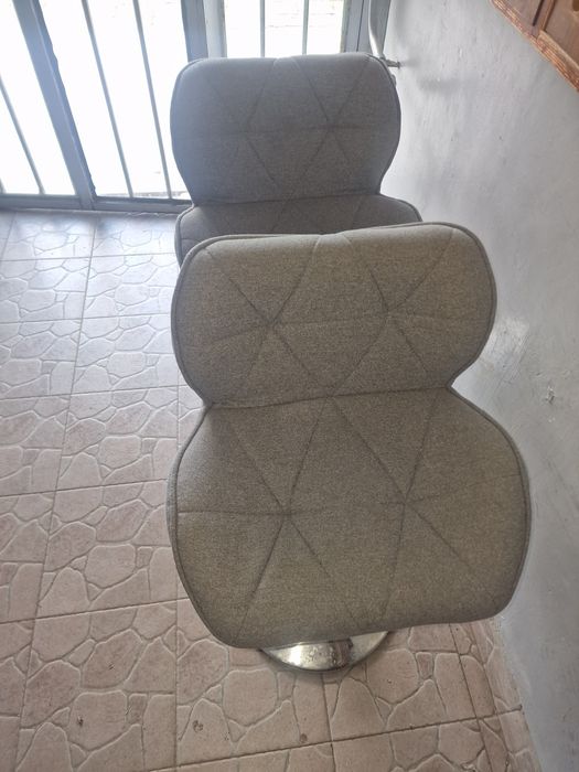 Бар стол - сиво кадифе