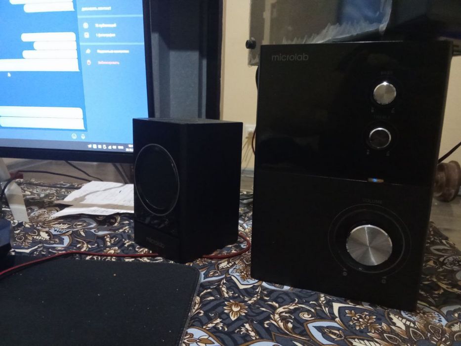 Kampyuter sotiladi 200$ bolishi srochna