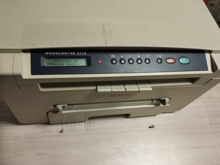 Принтер с скенер