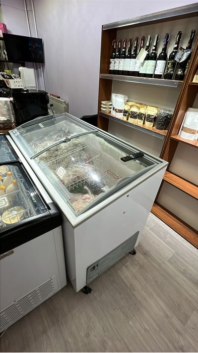 Морозильник витринный