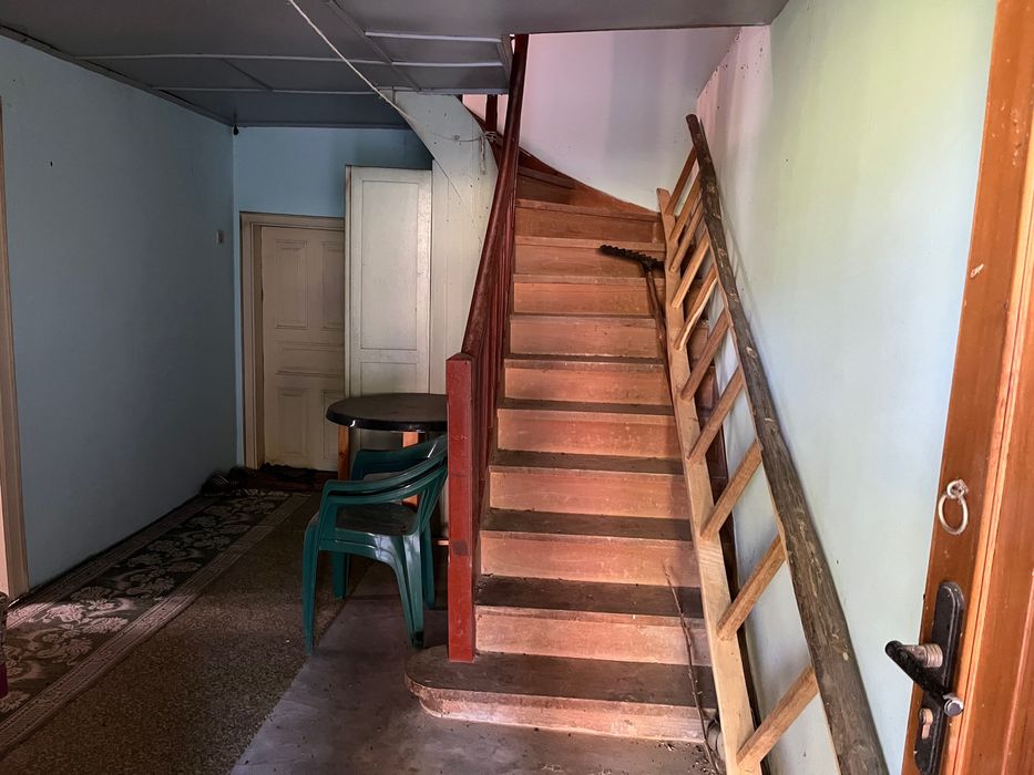 Продавам къща с плевня в село Долни Радковци, област Трявна