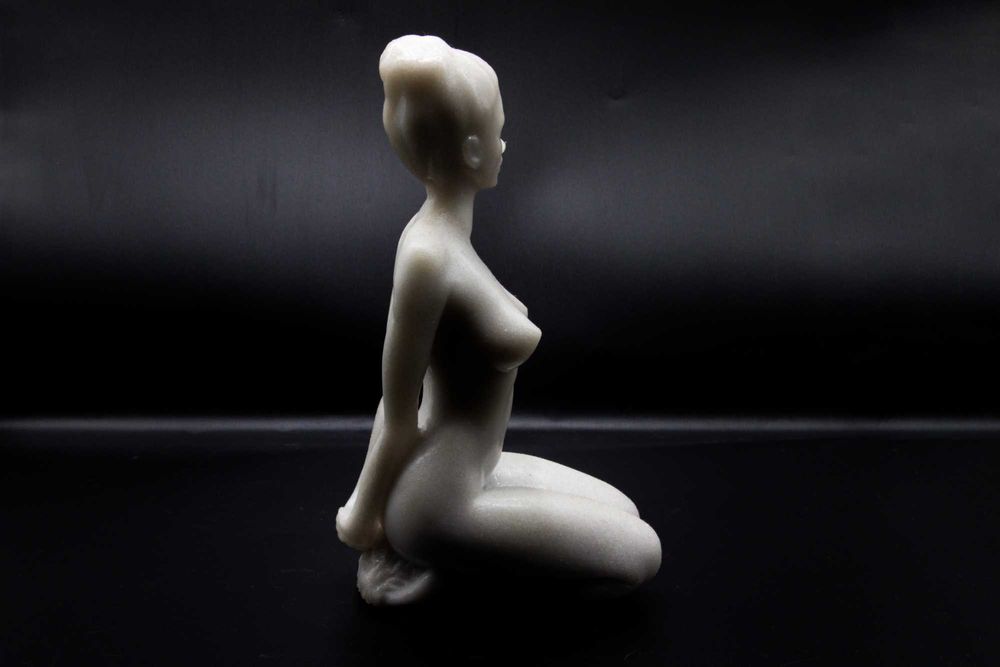 Мраморна арт скулптура „Елиана“ – Версия 3, ръчно изработена