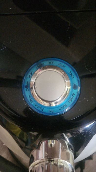 Отпариватель Arshia. Объем: 2,2 литра