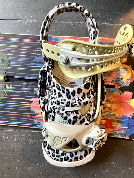 Placă BURTON cu legături BURTON