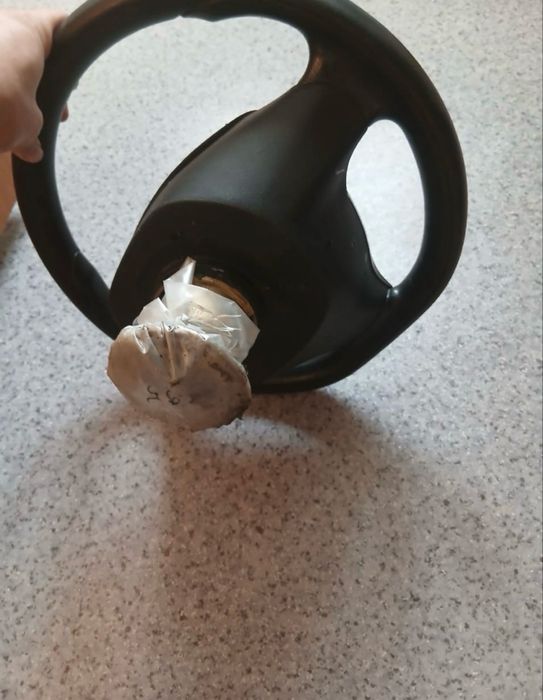 Продам руль 2114 новый.