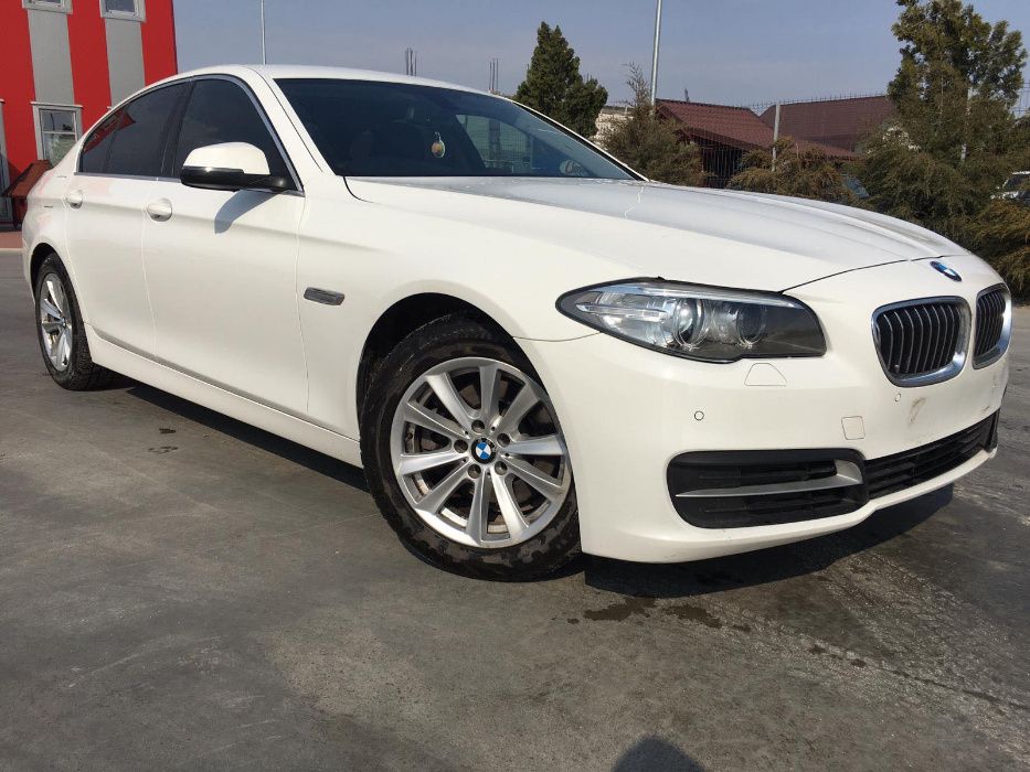 Dezmembrez piese BMW Seria 5 F10 LCI