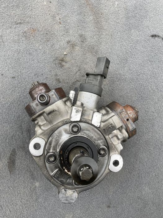 Pompa inalta presiune bmw x5 f15/x6 F16 3.0D 258cp