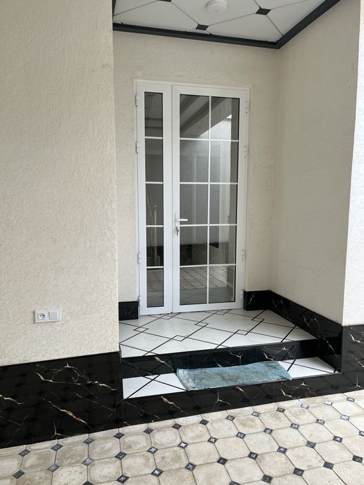 Чиланзарский р-он 5 ком 115000