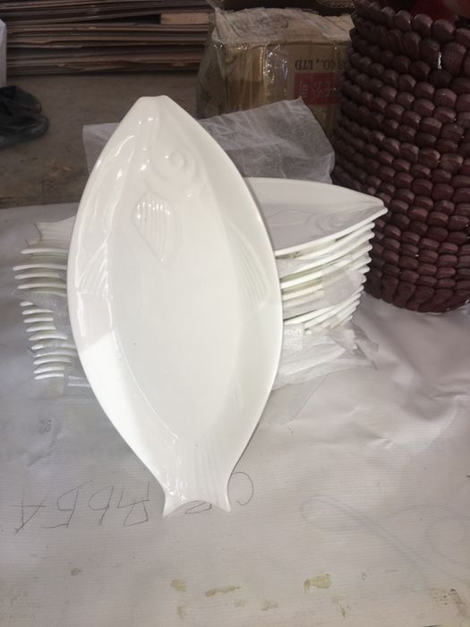 Продается белая посуда