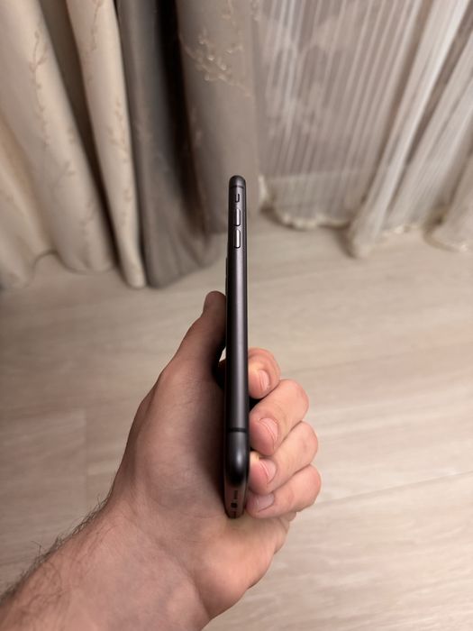 Продамм айфон 11