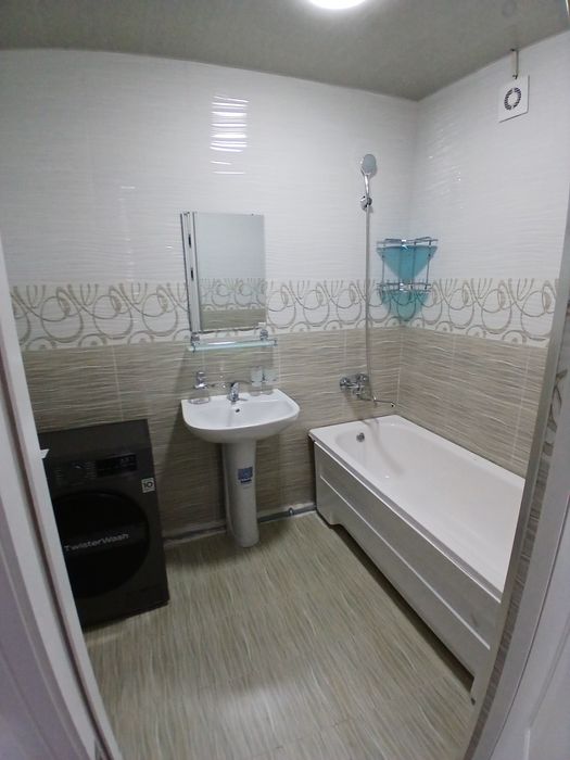 3 xonali kvartira Qorasuvda