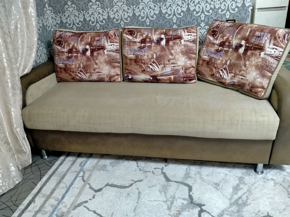 Продаётся диван с креслом