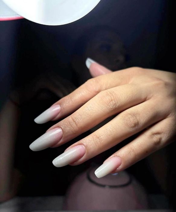 Aplic unghii cu gel