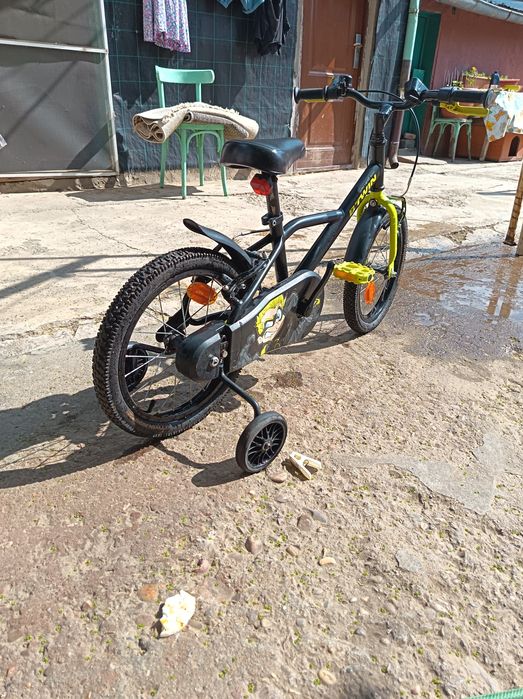 Vând bicicleta B-TWIN