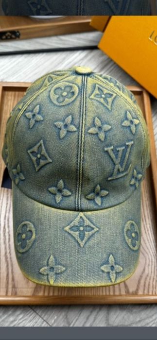 Șapcă Louis Vuitton model 2026, 8  modele, preț fix