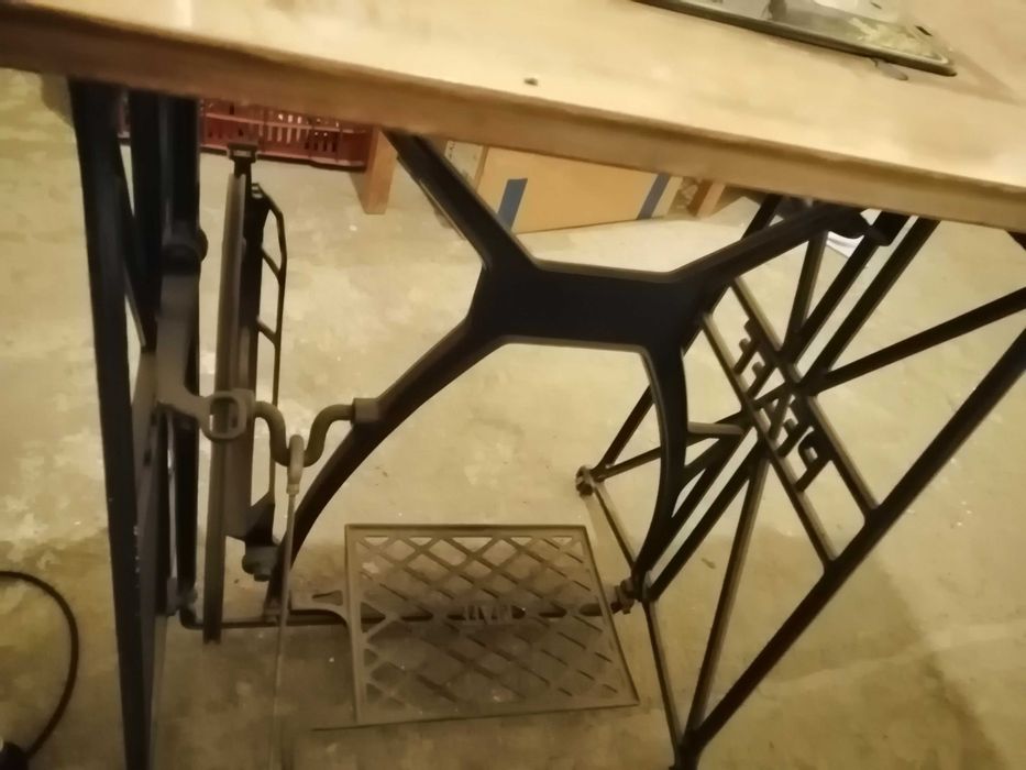 Крана шевна машина Pfaff