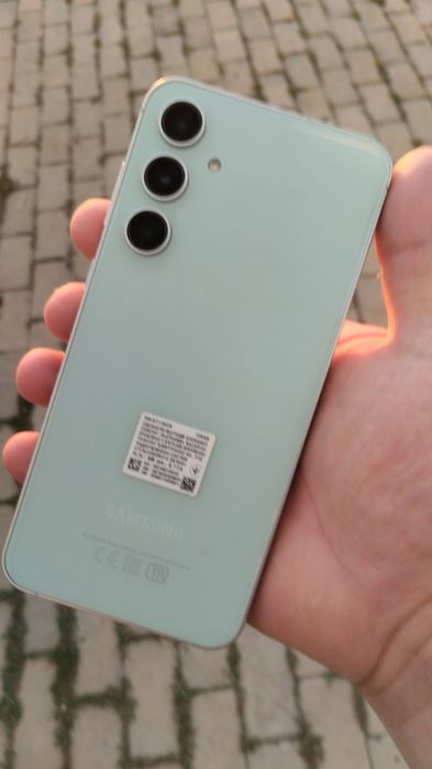 Продам Самсунг с23фе