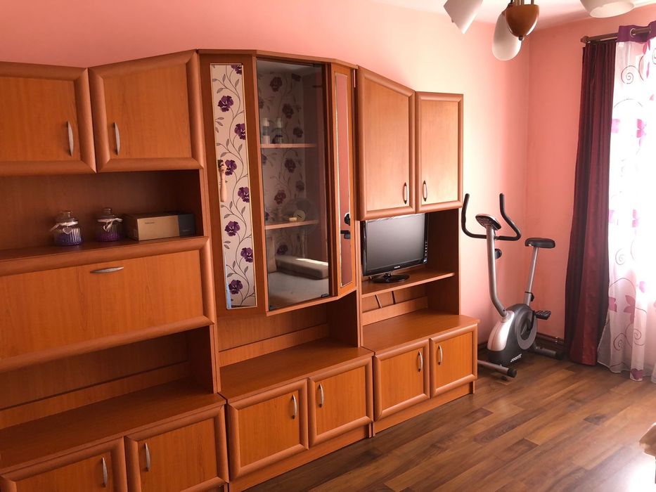 Inchiriez apartament 2 camere str. Transilvania
