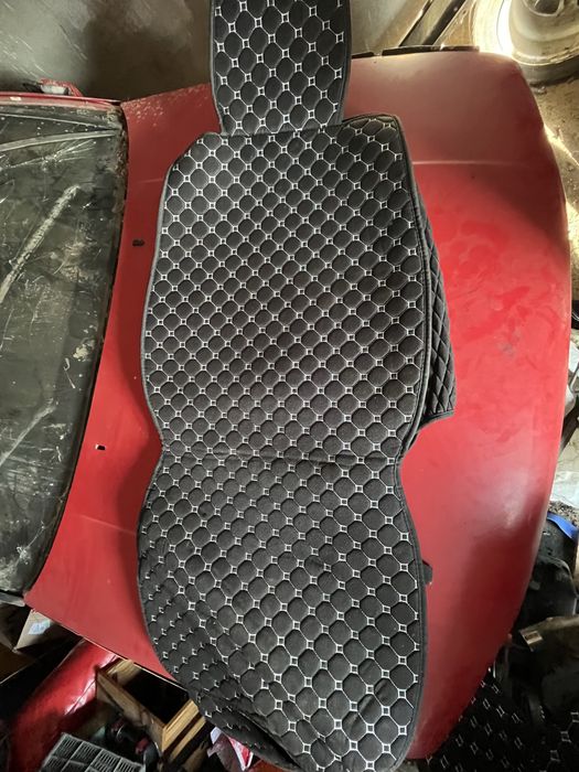 продам чехлы в хорошем состоянии