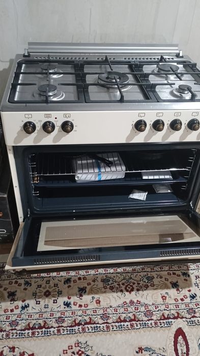 Продам СРОЧНО Новую ГАЗОВУЮ. плиту