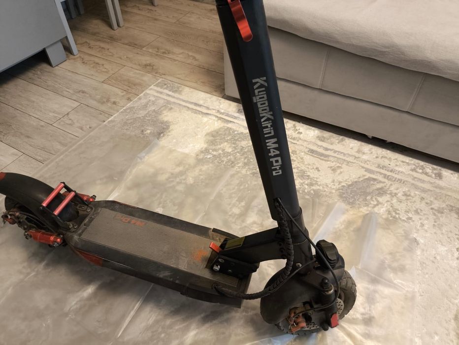 Электросамокат б/у в хорошем состоянии