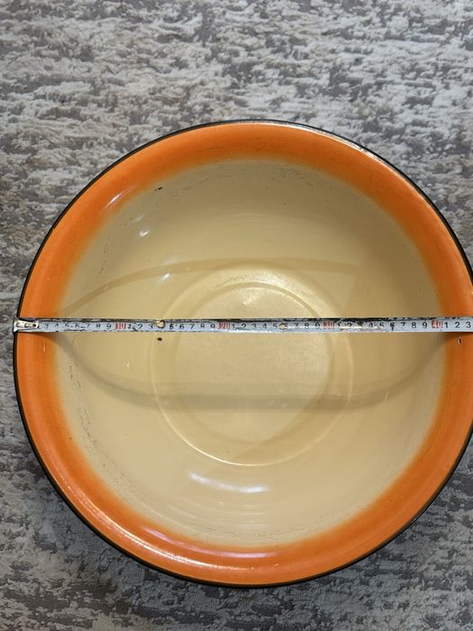 Продам  таз  эмалированый.