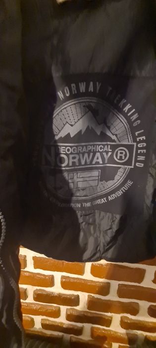 Vând geacă iarna Norway Geographical