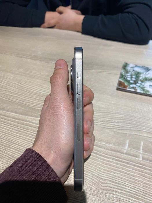 iPhone 15 pro 128 GB