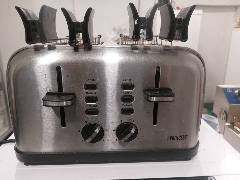 Тостер принцес 4 гнезда