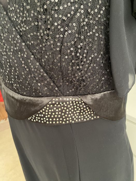 Vand rochie pentru evenimente