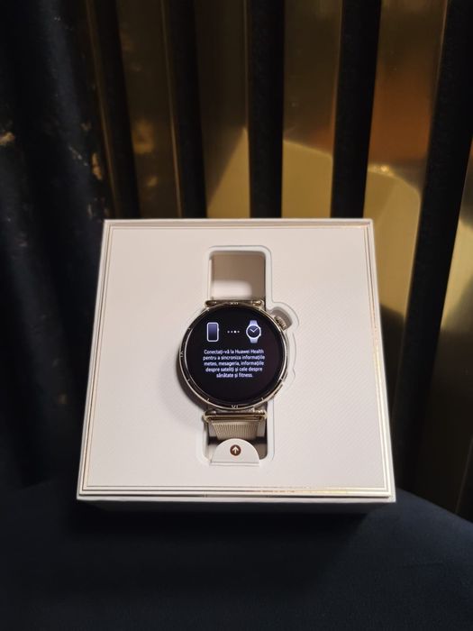 Smartwatch HUAWEI Watch GT 6 41mm Gold - Impecabil, la cutie full box