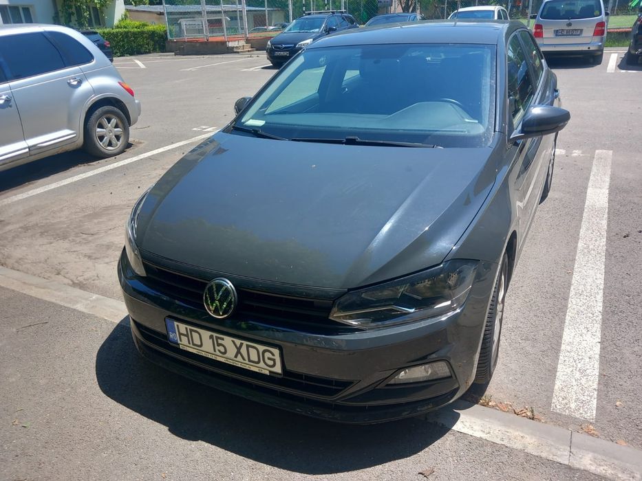 VOLKSWAGEN Polo