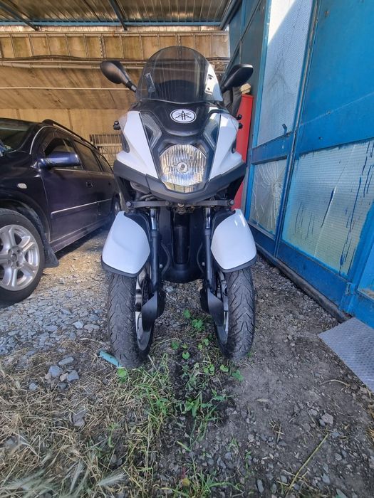 Scuter Yamaha Treecity 125